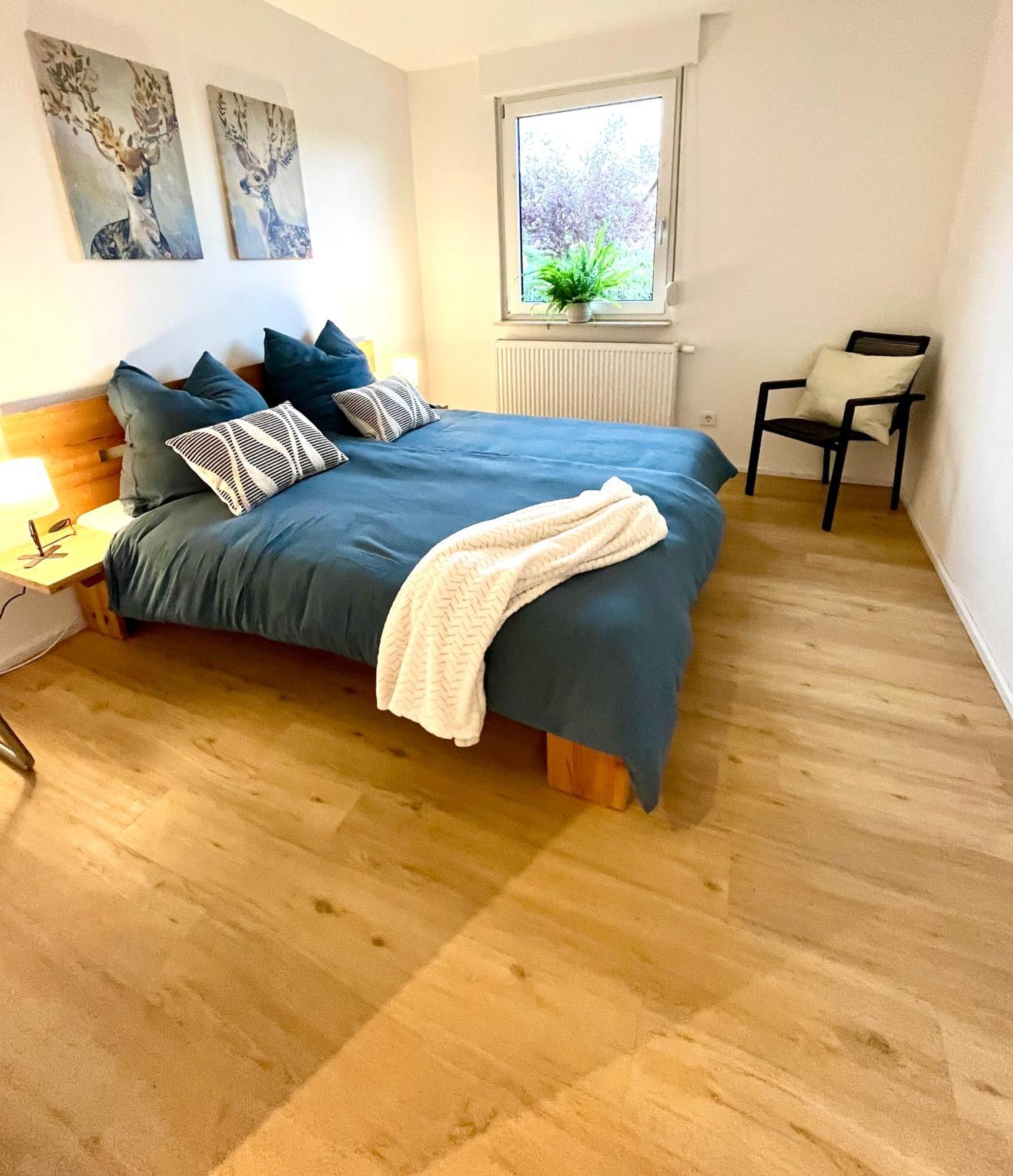 Ferienhaus Weinbergblick - Nahe Wuerzburg - 2 Schlafzimmer - Familienfreundlich - Terrasse Unterleinach Kültér fotó